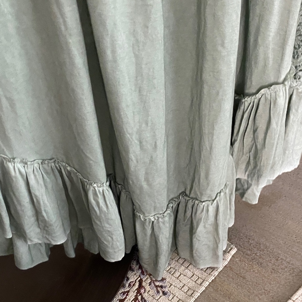 POL Sage Lace Accent Dress - Picture 6 of 6